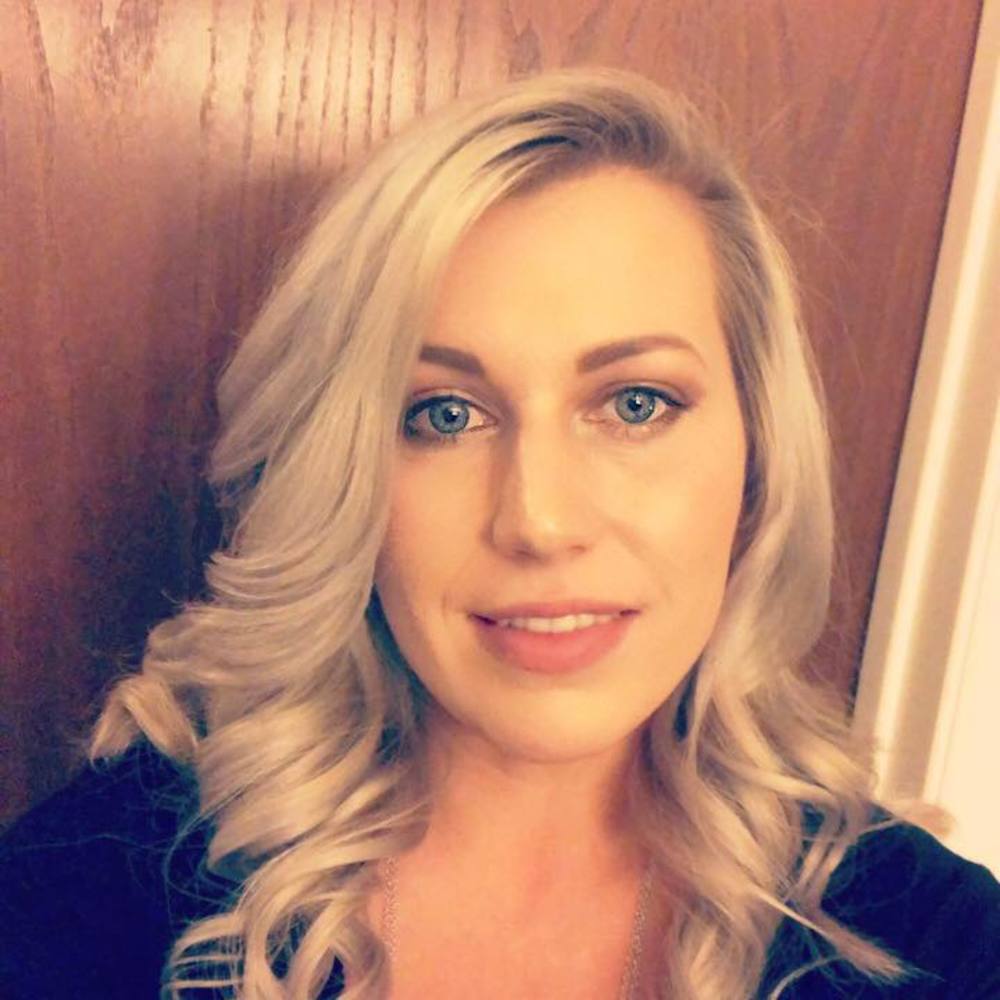 Meet your Posher, Nicole